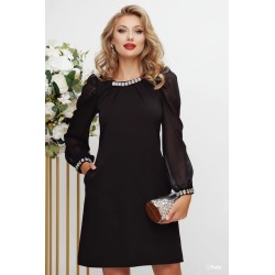 Rochie eleganta neagra in A cu colier din cristale
