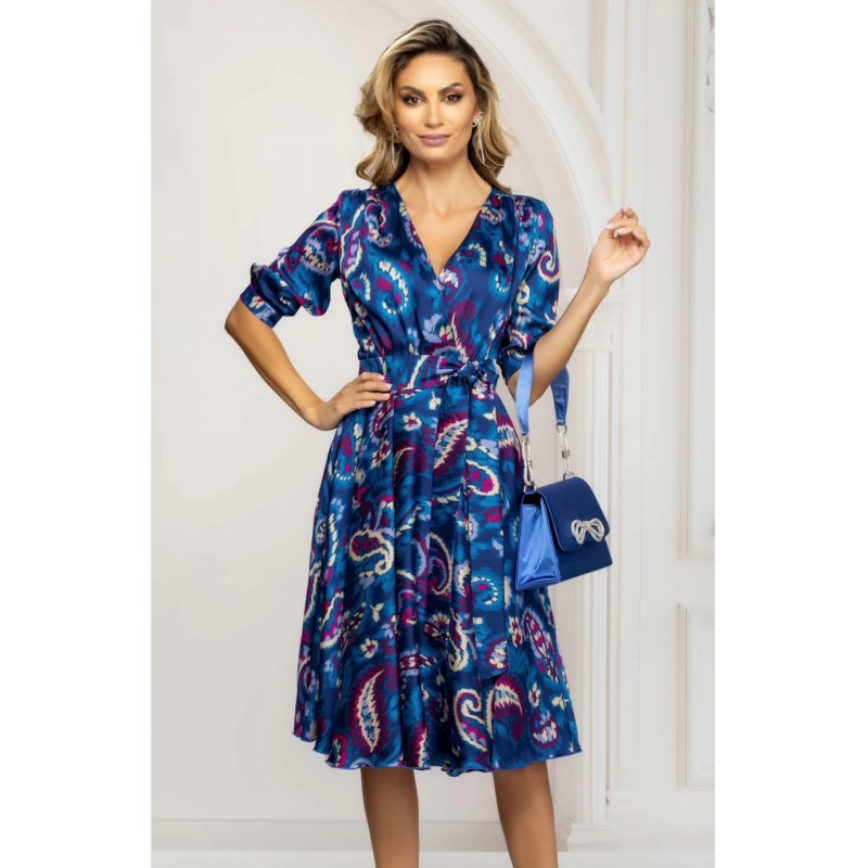 Rochie de zi eleganta albastra in clos cu imprimeu paisley