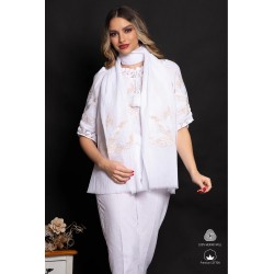 Esarfa din bumbac alba brodata cu fluturi si flori aurii