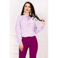 Bluza InPuff lavanda cu flori albe delicate si volane pe maneci