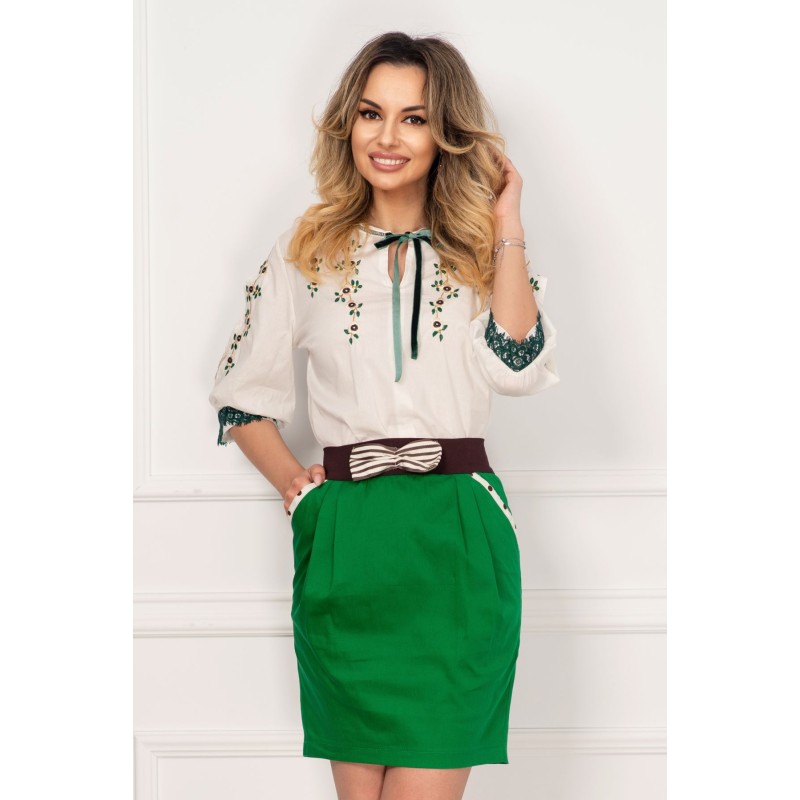 Fusta verde cu fundita si buzunare laterale