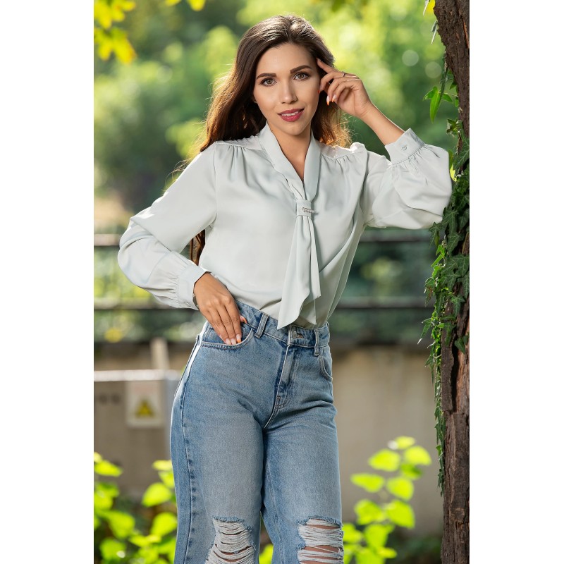 Bluza dama eleganta mint cu guler tip esarfa