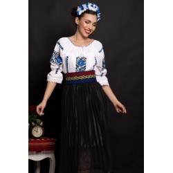 Brau traditional tricolor cu simbulul stelei brodat