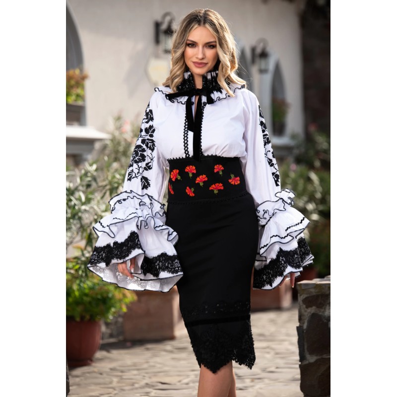 Brau etno brodat cu motivul florii de craita rosie