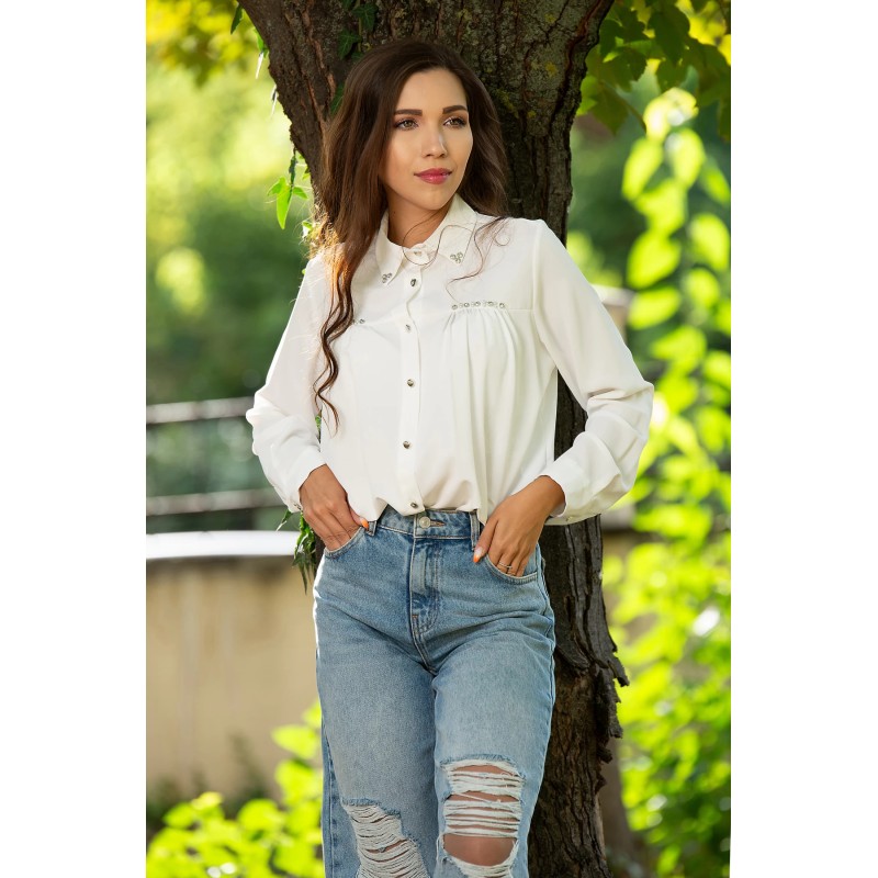 Camasa dama office alba din voal decorata cu strassuri