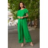 Compleu casual lejer verde cu bluza asimetrica si pantalon evazat