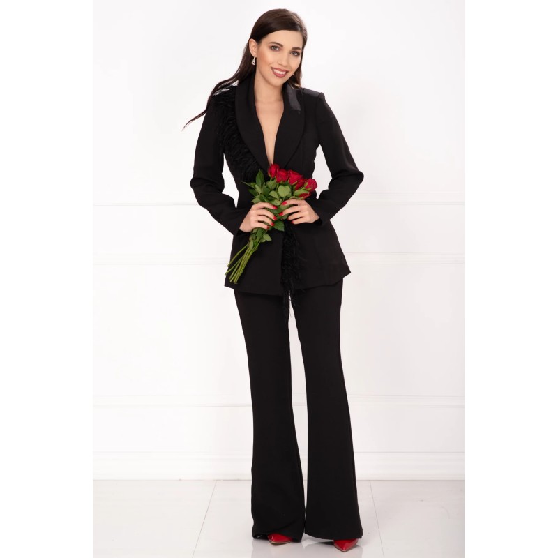 Compleu elegant negru cu pantalon evazat si aplicatie din fulgi