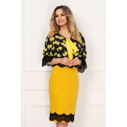 Fusta conica mustar cu aplicatii din dantela si talie inalta