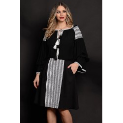 Fusta in clos din stofa cu broderie alba traditionala