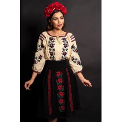 Fusta dama neagra in clos cu maci rosii brodati