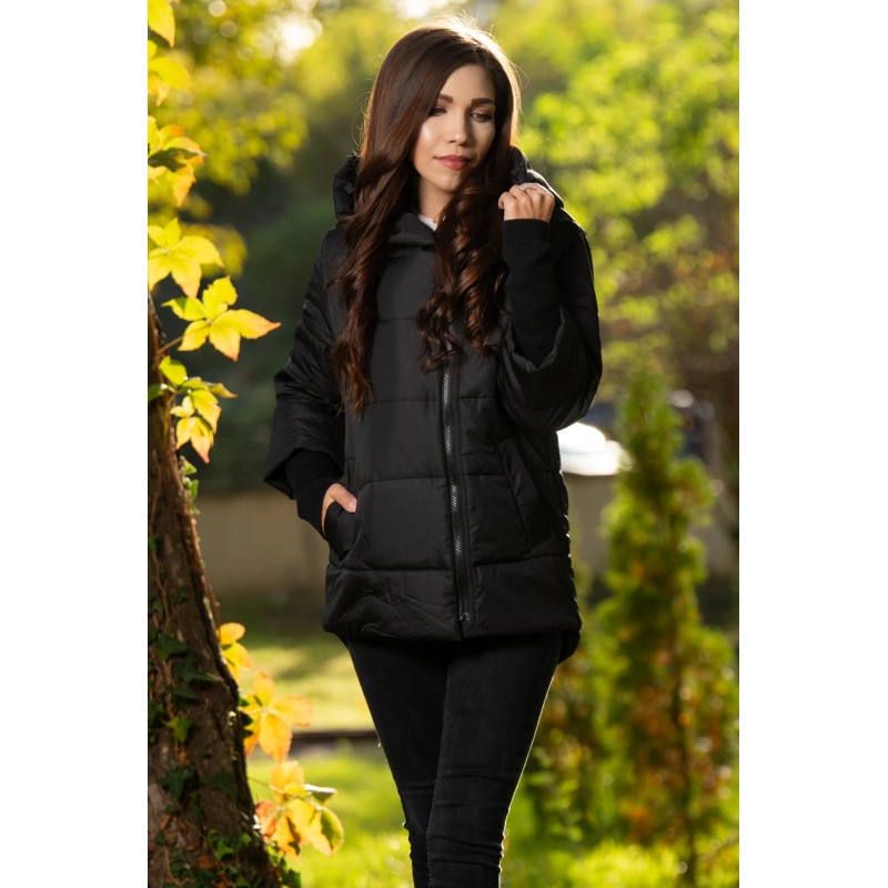 Geaca neagra matlasata Anca cu mansete din tricot si gluga