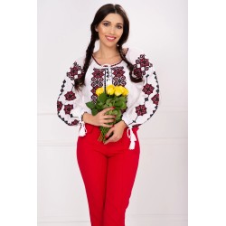 Ie populara Liliana cu motive traditionale