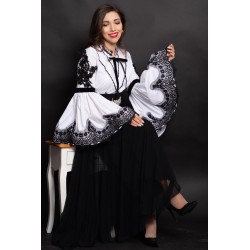 Camasa eleganta de inspiratie traditionala Elizabeth cu maneci tip clopot si broderie neagra