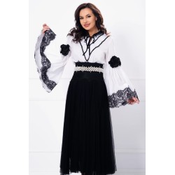 Elizabeth Roses - Camasa eleganta de inspiratie traditionala cu maneci tip clopot si broderie neagra