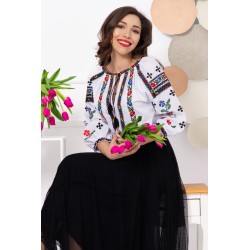 Ie dama traditionala Felicia din bumbac cu simbolul crucii si broderie florala