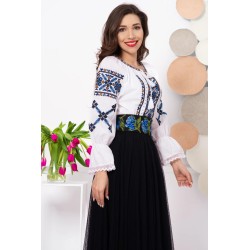 Ie traditionala Otilia cu inimi brodate