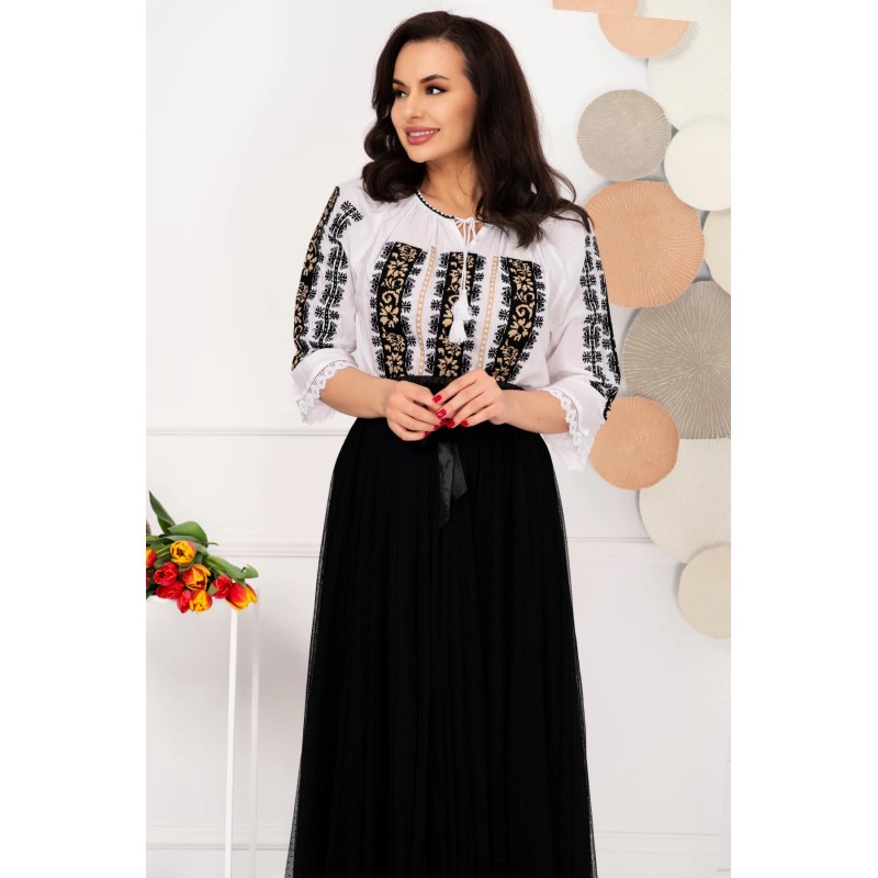 Ie alba traditionala din bumbac Veronica cu broderie neagra
