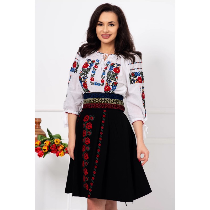 Ie dama traditionala Laura cu broderie multicolora