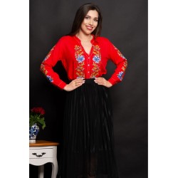 Camasa traditionala rosie cu flori brodate