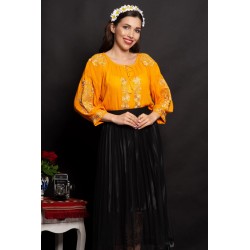 Ie dama traditionala galbena Minodora cu broderie aurie