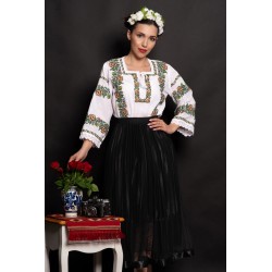 Ie traditionala alba Mirela din bumbac cu broderie florala