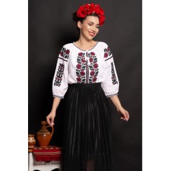 Ie dama traditionala Marina cu flori brodate