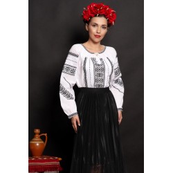 Ie dama alba din bumbac Margarita cu simboluri populare brodate