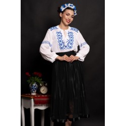 Ie traditionala alba Larisa brodata cu simbolul rombului