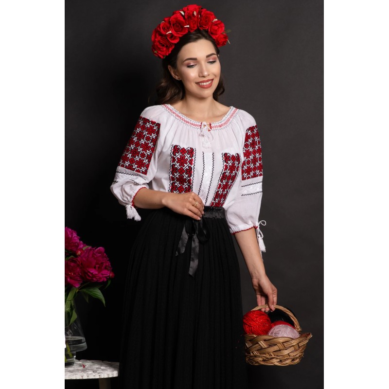 Ie dama traditionala Francisca din bumbac cu broderie rosie