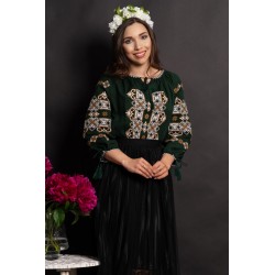 Ie dama verde din bumbac Berta cu broderie traditionala