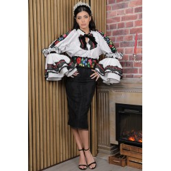 Bluza traditionala Dor de Altădată cu broderie florala si ciucuri