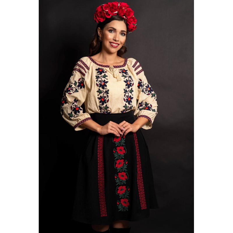 Ie dama crem Aurora cu narcise brodate