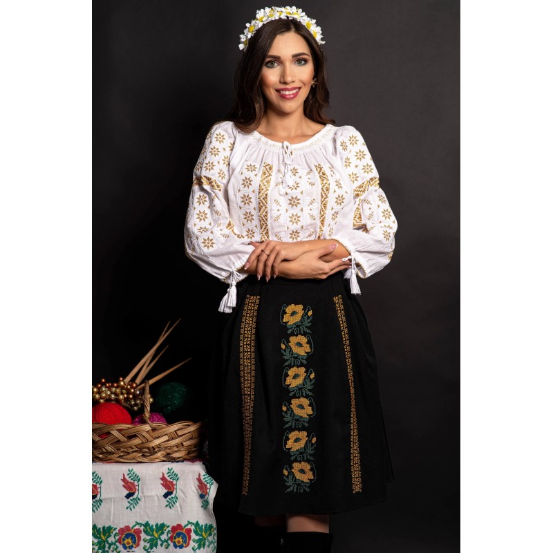 Ie dama alba din bumbac Maricica cu broderie aurie si simbolul stelei