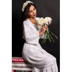 Ie alba Bucovineana din bumbac Ana-Maria brodata cu simbolul ancestral al stelei