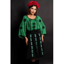 Bluza verde tip ie din vascoza cu broderie traditionala neagra