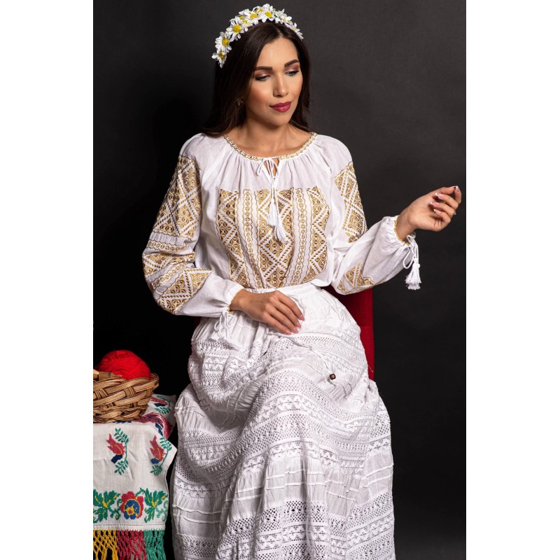 Ie dama alba din bumbac Celeste brodata cu fir auriu