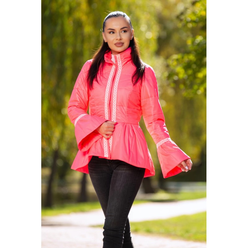 Jacheta dama roz neon cu broderie aplicata si peplum