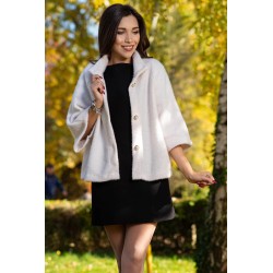 Capa dama eleganta crem cu nasturi tip perla