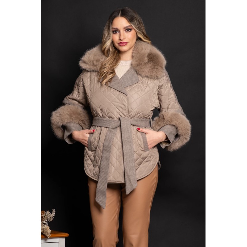 Palton dama scurt taupe Svetlana cu insertii de fas si blana eco