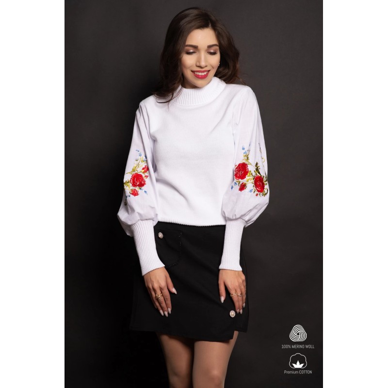 Pulover dama din bumbac alb cu maneci brodate cu trandafiri rosii