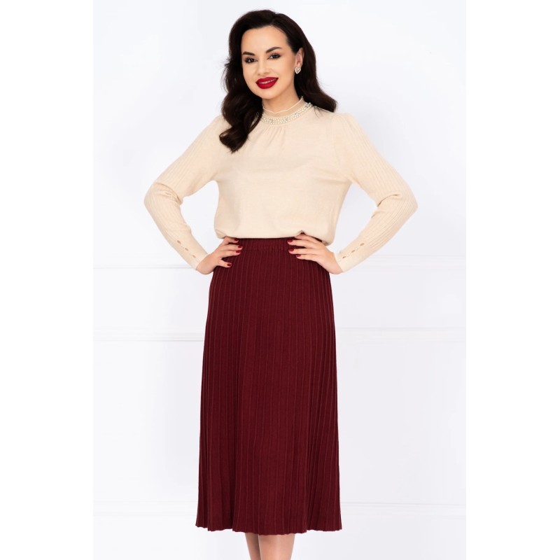 Pulover dama crem din tricot cu perle la gat si mansete