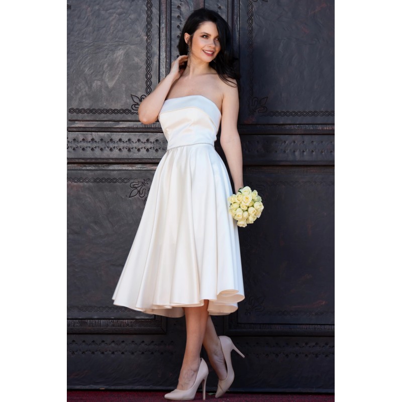 Rochie de cununie butter Nancy in clos cu strassuri in talie