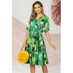 Rochie de zi eleganta in clos verde cu imprimeu pene de paun