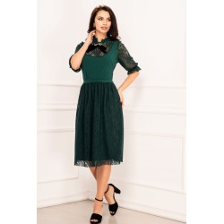 Rochie verde in clos cu platca si aplicatii din dantela
