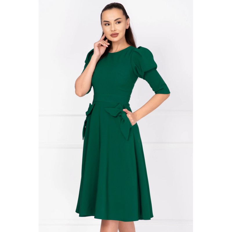 Rochie de zi in clos verde Helene cu fundite decorative