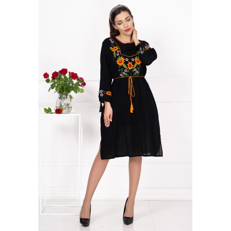 Rochie traditionala neagra Dafina cu flori orange brodate