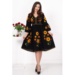 Rochie traditionala neagra Angelica cu floarea soarelui brodata