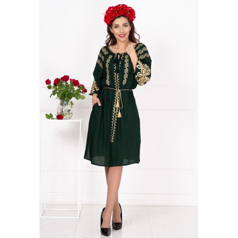 Rochie traditionala din vascoza verde Ecaterina cu broderie bej