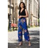 Salopeta casual cu pantalon albastru evazat si imprimeu floral