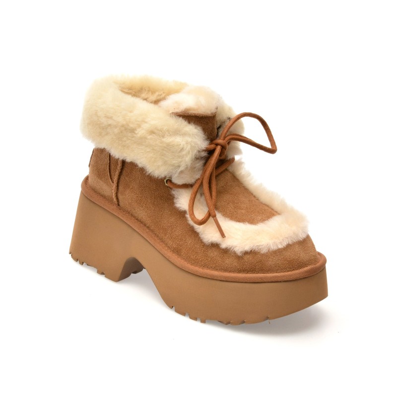Ghete UGG maro